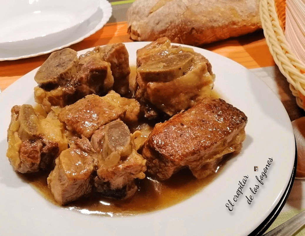 falda de ternera en salsa