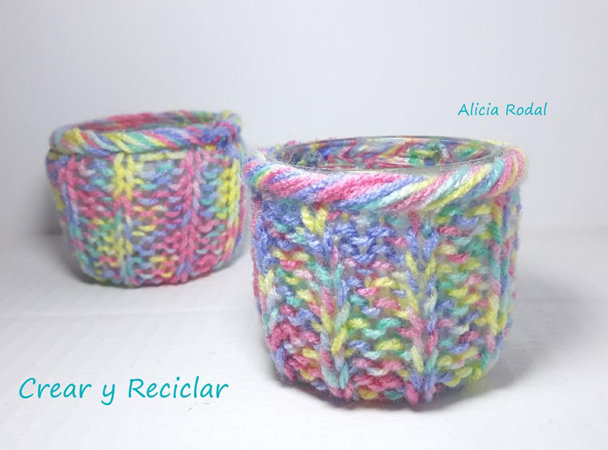 Qué hacer con los restos de los hilos de las lanas que nos sobran. En este tutorial te enseño más de 6 ideas para vender, para regalar o para ti. Diy Manualidades e ideas de reciclaje creativo.