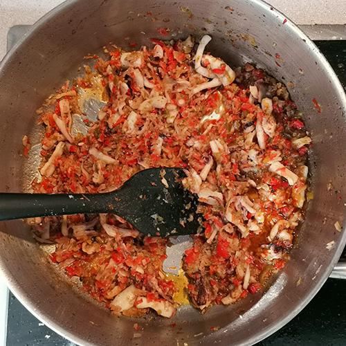 Arroz caldoso con nécoras - Sofrito