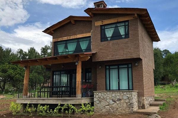 Diseños de casas antiguas de adobe de dos pisos