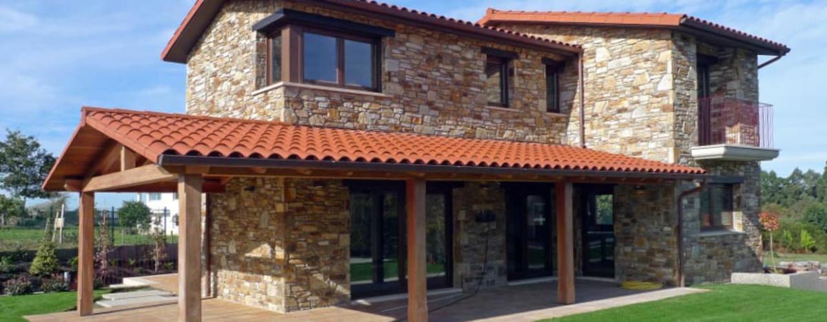 Diseños de casas rusticas de campo de dos pisos