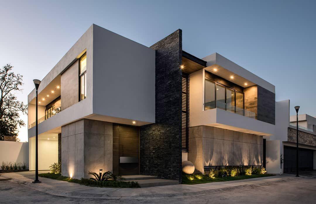 Colores para el diseño de casa en esquina moderna