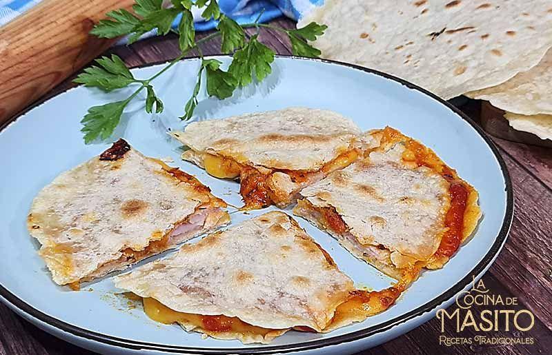 Tortillas de trigo rellenas