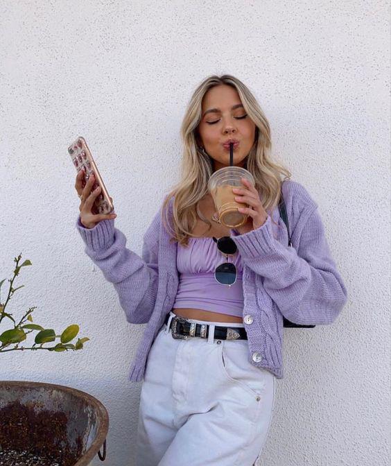 Very Peri en la moda