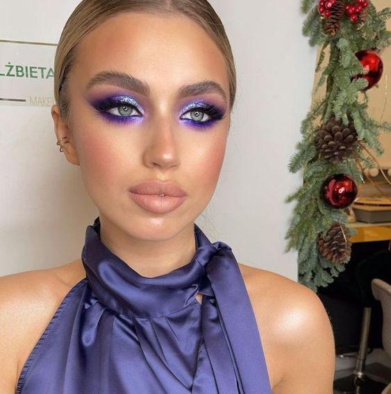 Maquillajes inspirados en el Very Peri