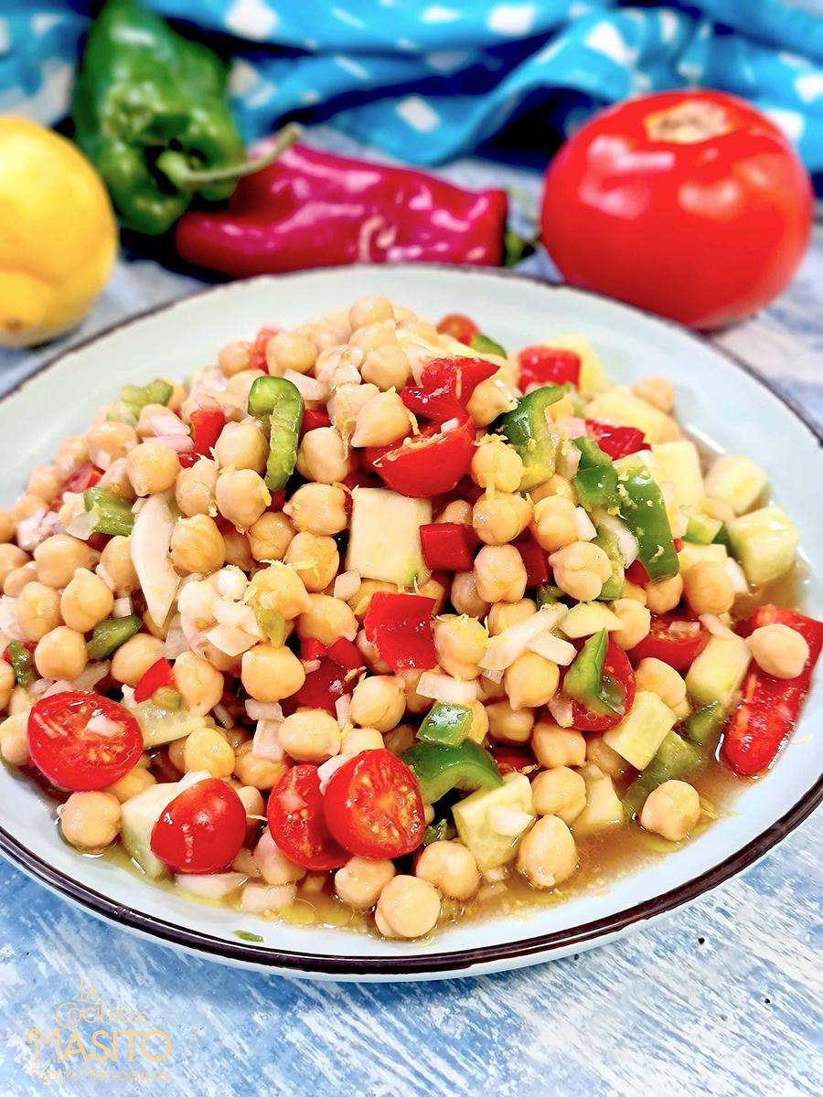 Receta de ensalada de legumbres de garbanzos