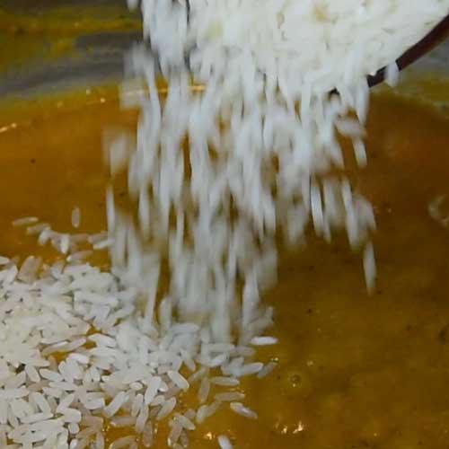agregar el arroz con carrilleras