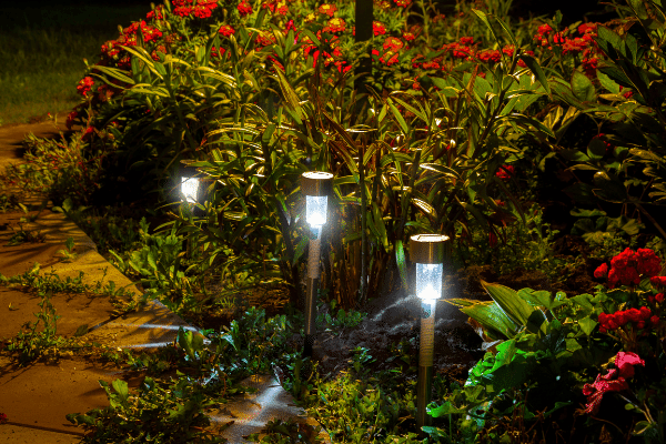 luces jardin