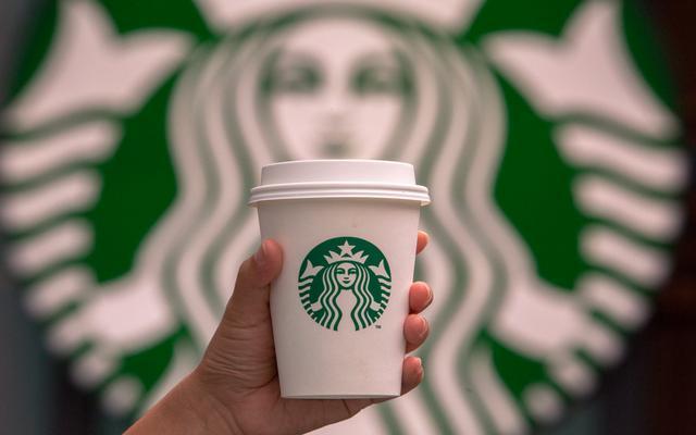 Los trucos que utiliza Starbucks para hacerte gastar más dinero en sus tiendas