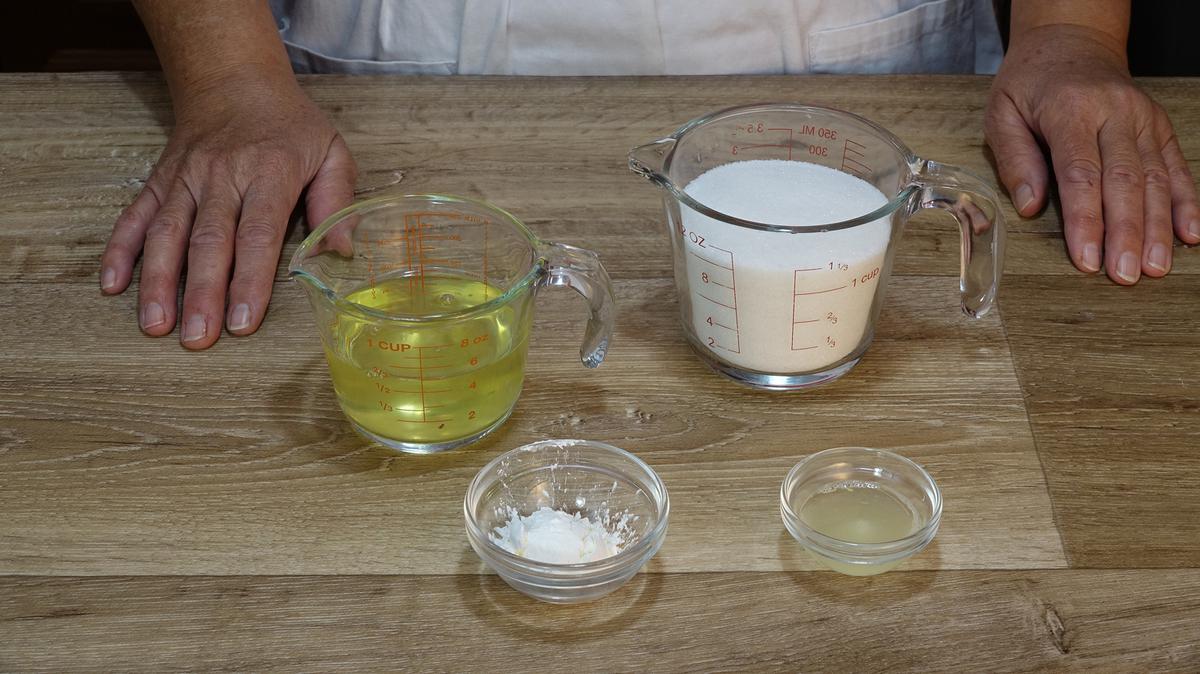 TARTA ESPECIAL SAN VALENTÍN 2022 DE MERENGUE Y LIMÓN - Loli Domínguez - Foto 1