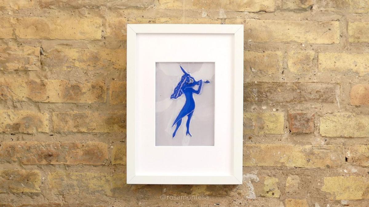 Pirografiado soldado de plástico - La violinista