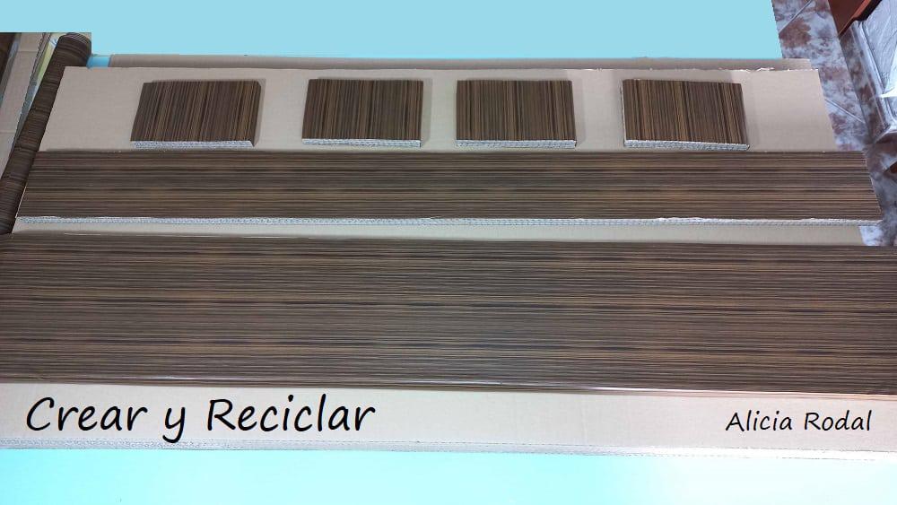 En este tutorial te enseño cómo se hace una mesa con repisa para hacer que tu mueble escritorio sea más grande. Vamos a reutilizar cajas de cartón y rollos de cartón del papel higiénico.