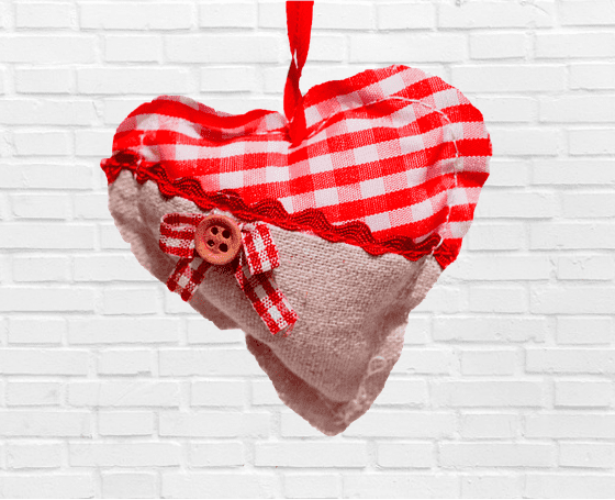 Más de 30 ideas de manualidades hechas con amor para regalar, para vender, el día de los enamorados o cualquier celebración especial, como el día de la madre, Navidad, cumpleaños, aniversarios, bodas. Regalos hechos con amor y a mano Diy.