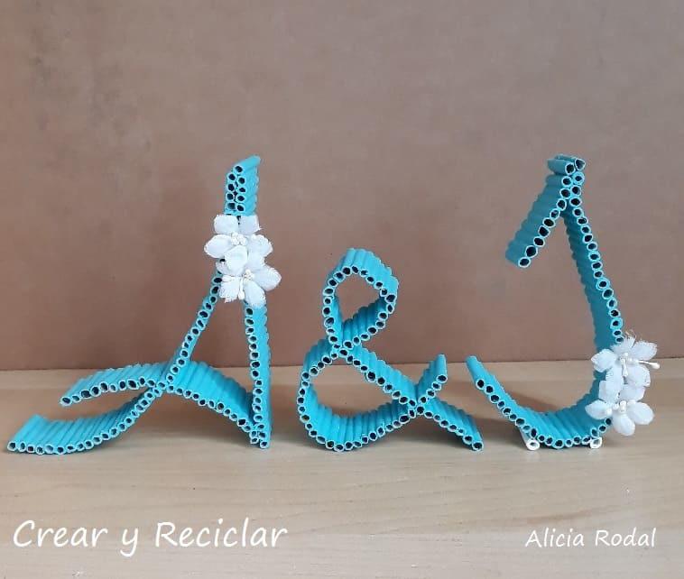 Más de 30 ideas de manualidades hechas con amor para regalar, para vender, el día de los enamorados o cualquier celebración especial, como el día de la madre, Navidad, cumpleaños, aniversarios, bodas. Regalos hechos con amor y a mano Diy.