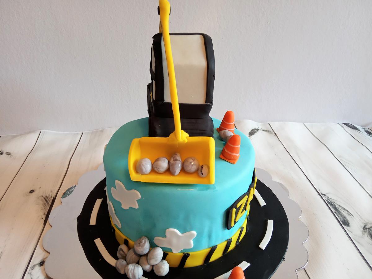 Vista frontal excavadora fondant