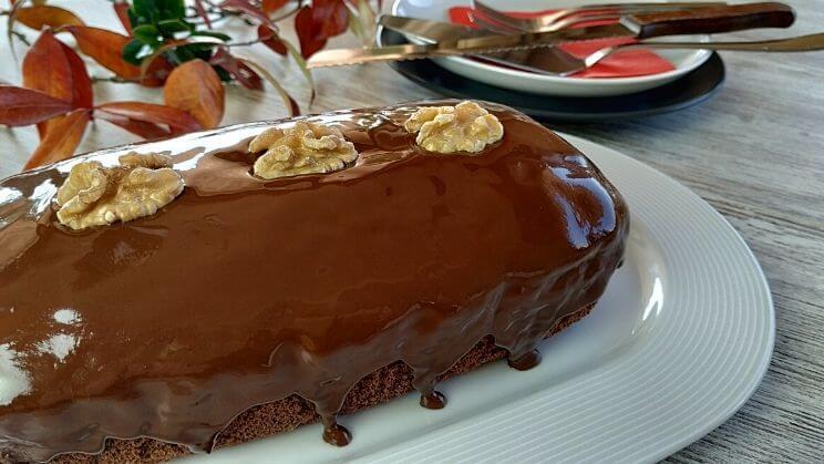 Bizcocho de chocolate y nueces
