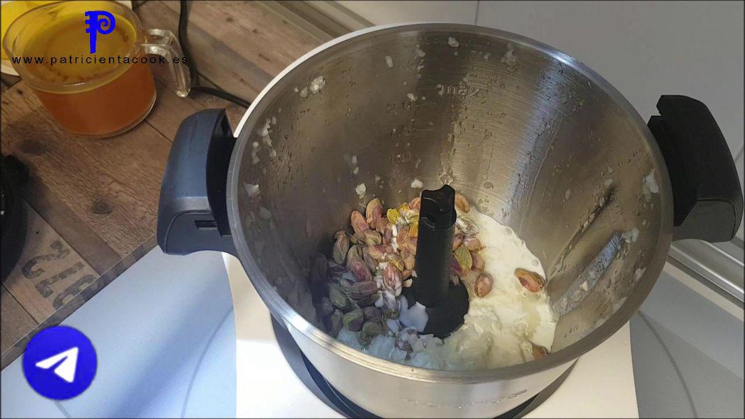 Atún salsa de pistachos en trending cooking. Cocina a 3 niveles.