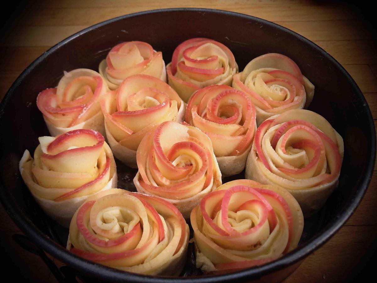 ROSAS TARTA DE MANZANA DÍA DE SAN VALENTÍN