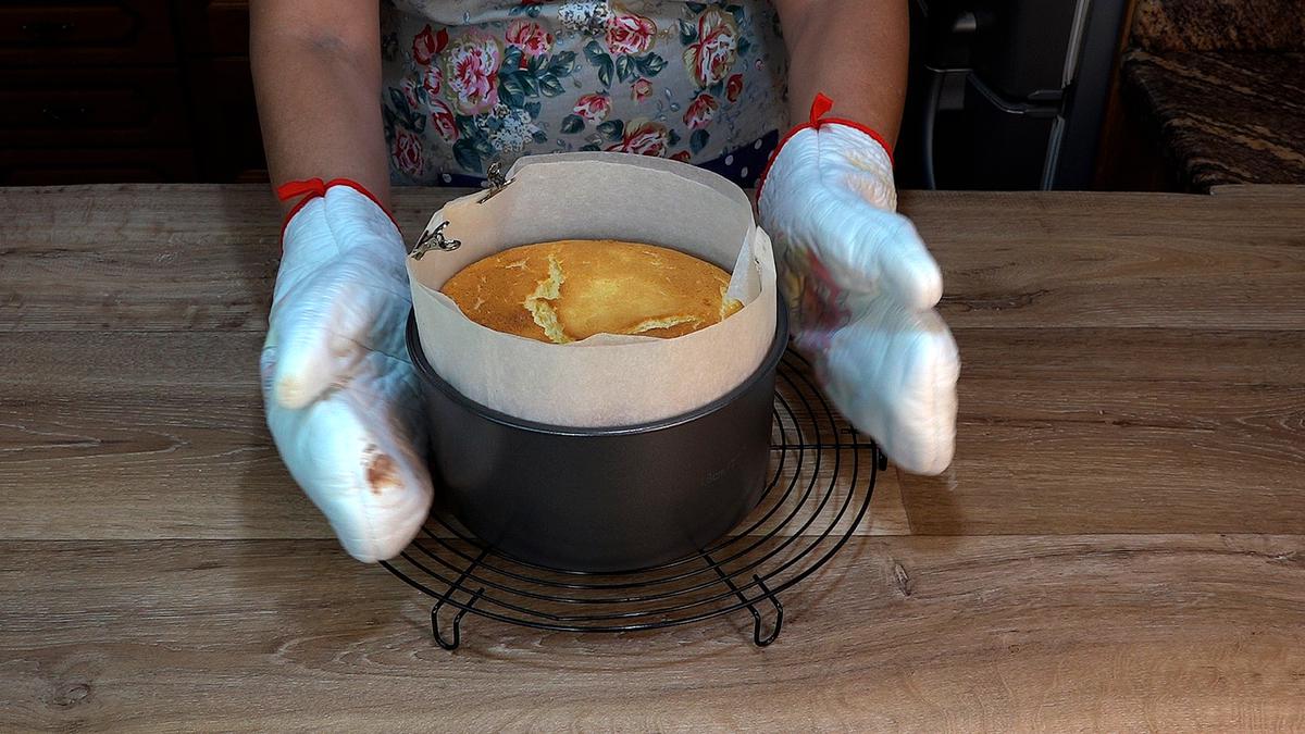 TARTA DE YOGUR CON FRESAS, UNA RECETA FÁCIL Y DELICIOSA - Loli Domínguez - Foto 10