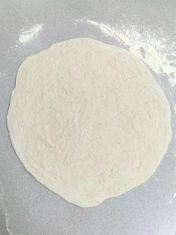 Cómo hacer masa de pizza casera - Masa estirada
