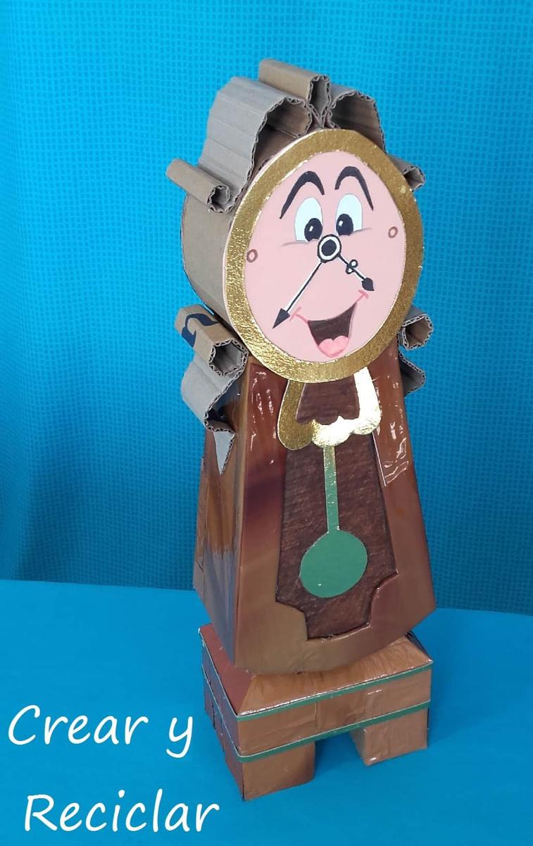 Si te gusta hacer manualidades en casa, en familia y no te quieres gastar mucho dinero, en esta publicación te muestro 20 ideas creativas que puedes hacer sin gastar dinero, y a los peques de la casa le encantará. Diy.