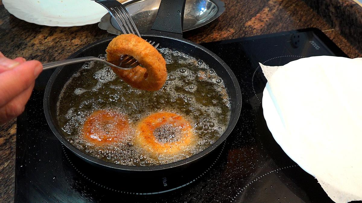 HAMBURGUESAS DE WAGYU, PATATAS GAJO Y AROS DE CEBOLLA - Loli Domínguez - Foto 6