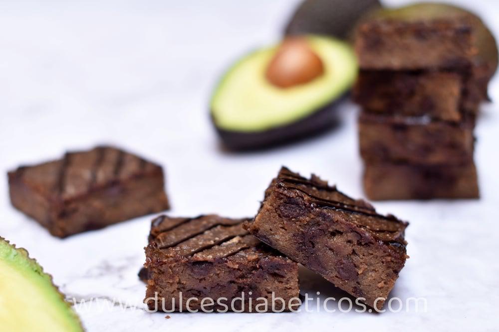 Brownie de aguacate keto y sin azucar