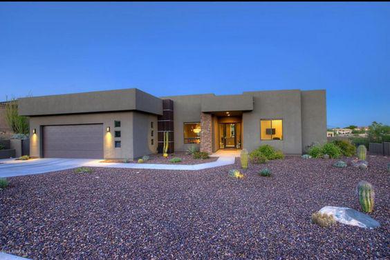 Fachadas de casas de un piso