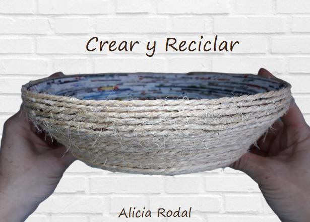 La decoración del baño no tiene por qué estar reñida con la funcionalidad y la utilidad, al mismo tiempo que debe estar unida con la conciencia de cuidar del medio ambiente. Es por eso que es esta publicación quiero mostrar 6 ideas útiles, prácticas y al mismo tiempo decorativas, pero todo hecho a mano y con materiales reciclados.