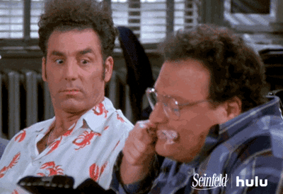 newman y kramer comiendo pollo