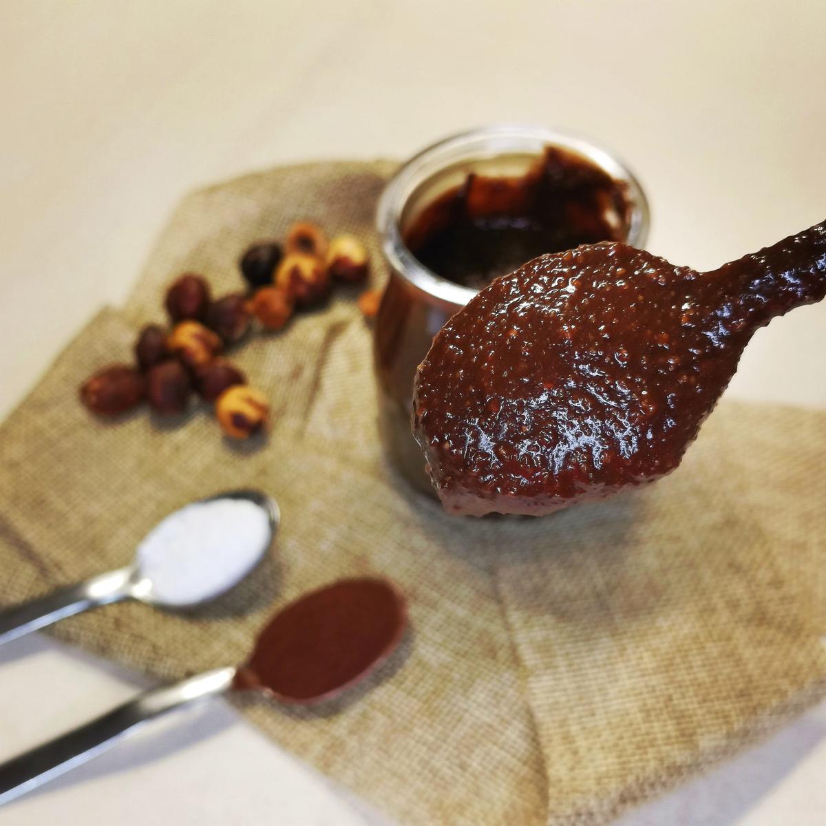 Crema de cacao y avellanas