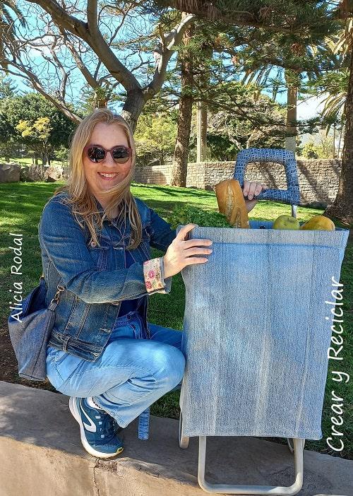 en este tutorial te quiero mostrar cómo hice la bolsa, funda, saco o forro de mi carro donde suelo poner mis compras cuando voy al supermercado, lo limpiamos un poco y ¡¡como nuevo!!