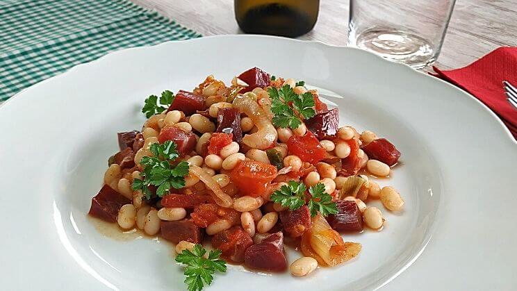 Alubias con jamón