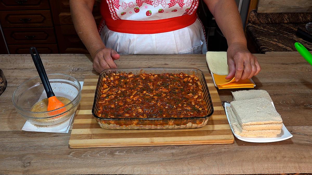 PASTEL SALADO CON POLLO, JAMÓN Y QUESO, RECETA FÁCIL - Loli Domínguez - Foto 10