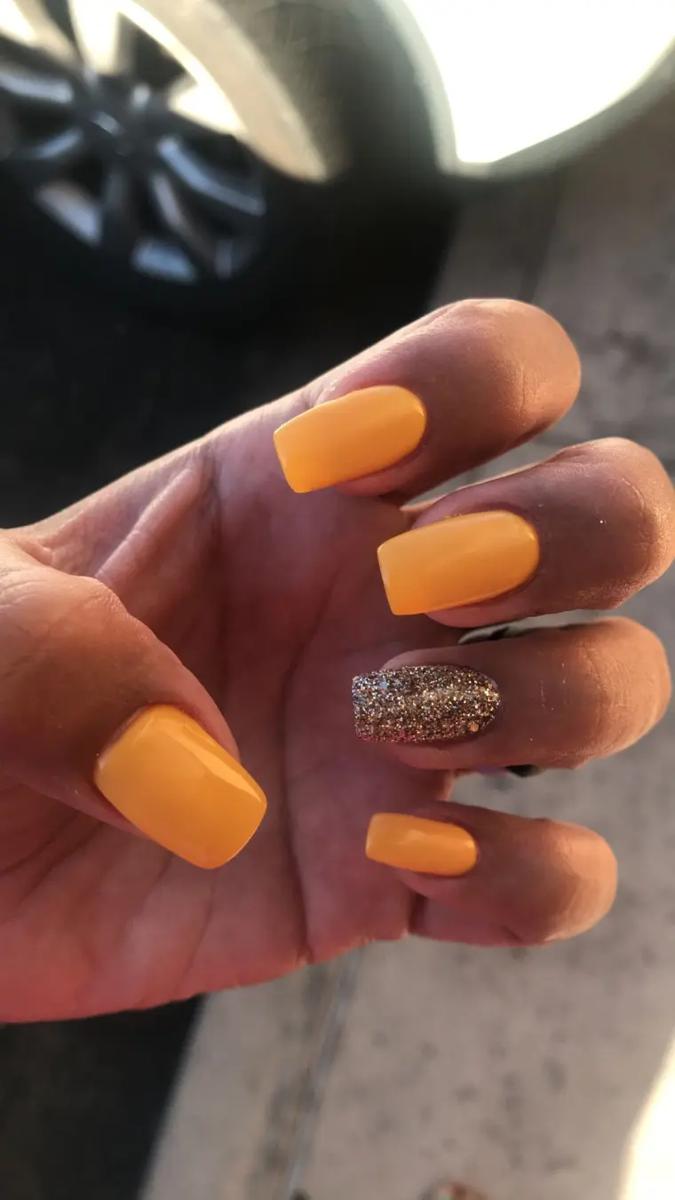 Tendencias primaverales en color de uñas 