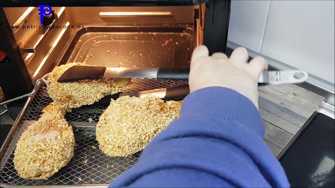 Muslos de pollo rebozados crujientes en freidora de aire 9 en 1 de Lidl. Patricienta Cook