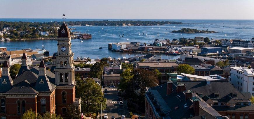 Vista del pueblo pesquero de Gloucester en Massachusets