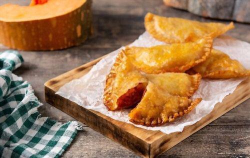 Empanadillas de atún y huevo fritas