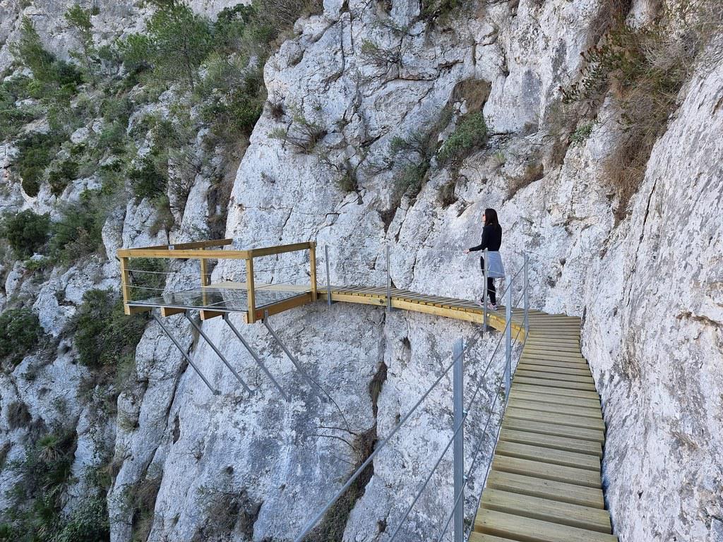 Ruta del Embalse de Relleu y pasarela colgante de Relleu