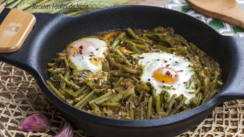 como hacer tagarninas esparragadas con huevo o cardillos esparragados