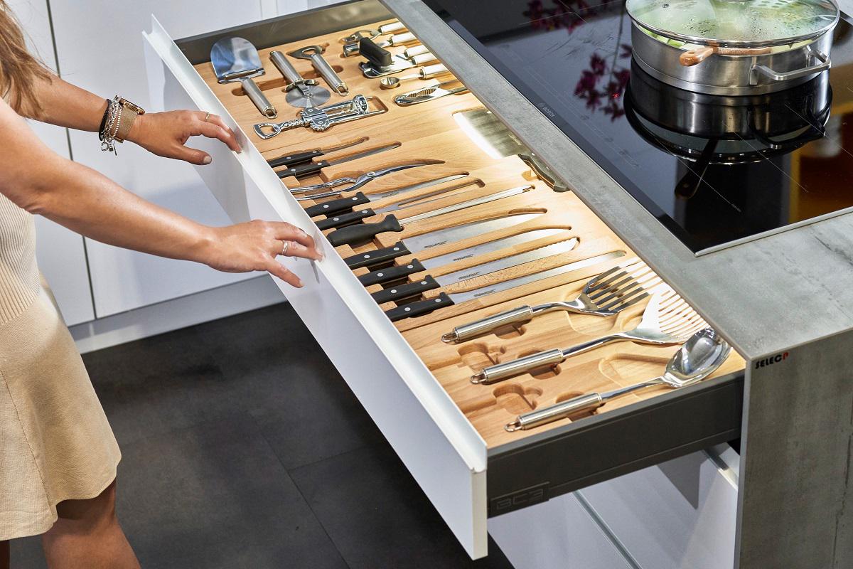 Cómo elegir los frentes de los armarios de la cocina 9