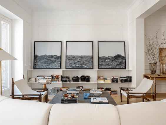 decoralinks | salon, estanteria metalica blanca, fotografia blanco y negro, reforma BAO