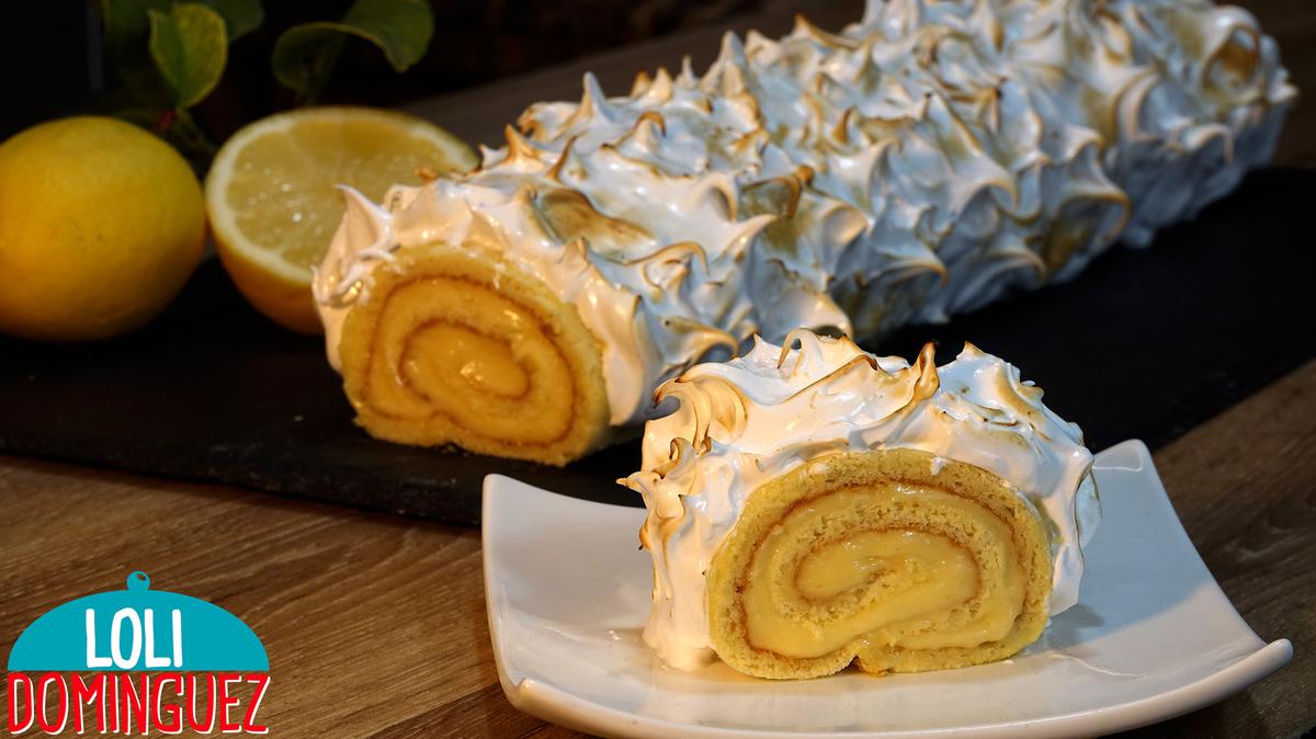 TRONCO DE LIMÓN CON MERENGUE. RECETA FÁCIL Y RIQUÍSIMA. Este tronco, pionono o brazo de gitano de limón queda delicioso, el bizcocho húmedo y suave, el relleno muy equilibrado de sabor a limón sin quedar ni muy acido ni muy dulce, cremoso y untuoso, el merengue ligero como una nube, todo ello forma un postre para cualquier ocasión especial que quieras lucirte