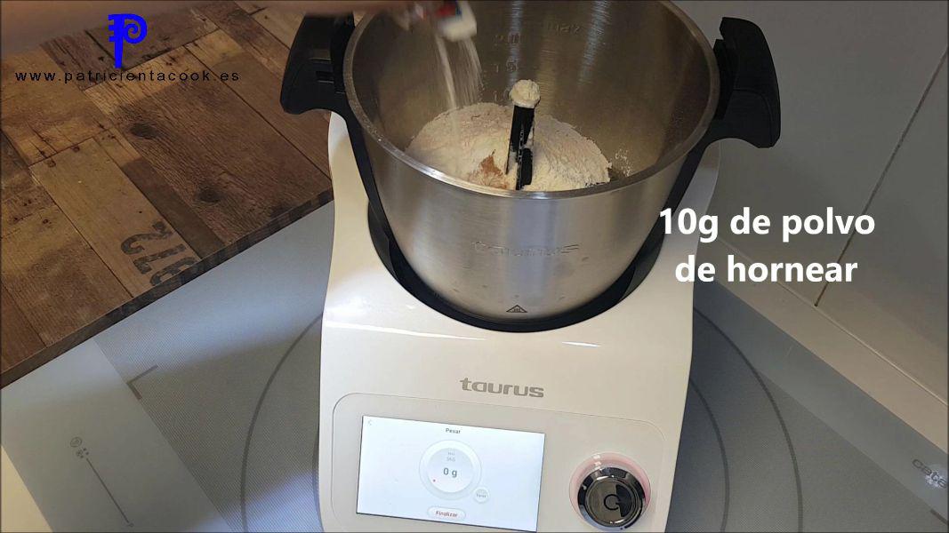 Bizcocho de chocolate en freidora de aire caliente 9 en 1 de Lidl y Trending Cooking