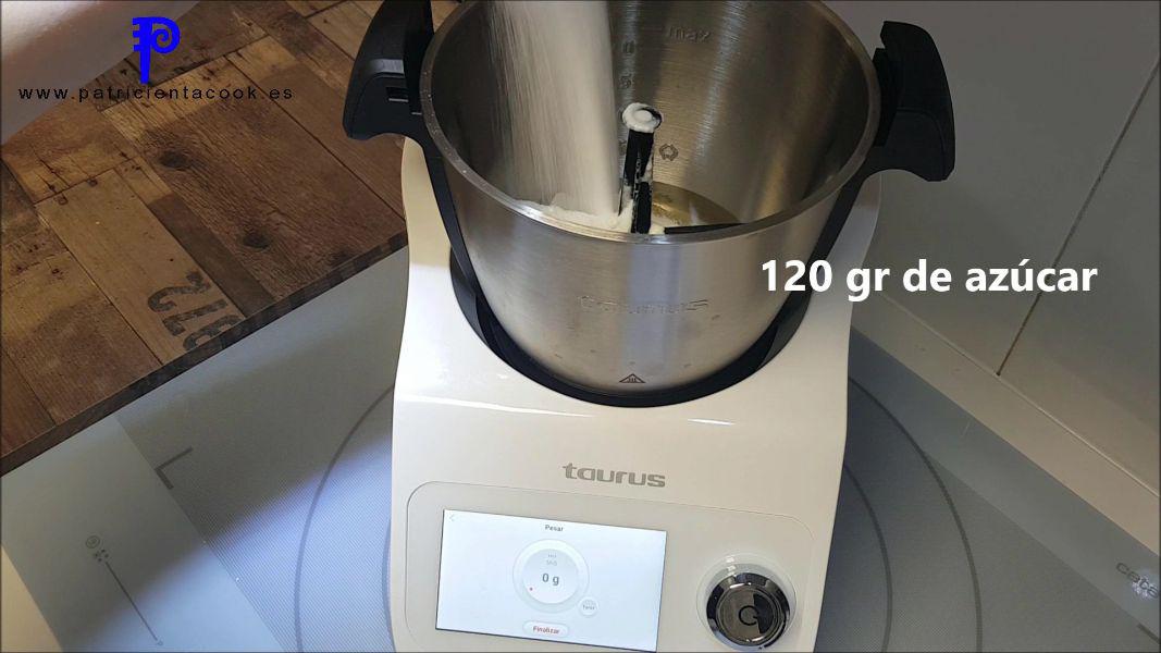 Bizcocho de chocolate en freidora de aire caliente 9 en 1 de Lidl y Trending Cooking