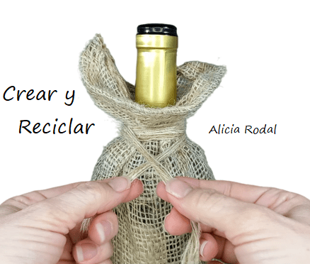 En este tutorial te enseño 5 ideas de manualidades con yute que puedes hacer para decorar tu casa, para vender o regalar. Ideas fáciles, rápidas y sin gastar mucho dinero, ideales para la decoración de tu casa, fiestas o celebraciones especiales, como bodas, comuniones, bautizos o cumpleaños.