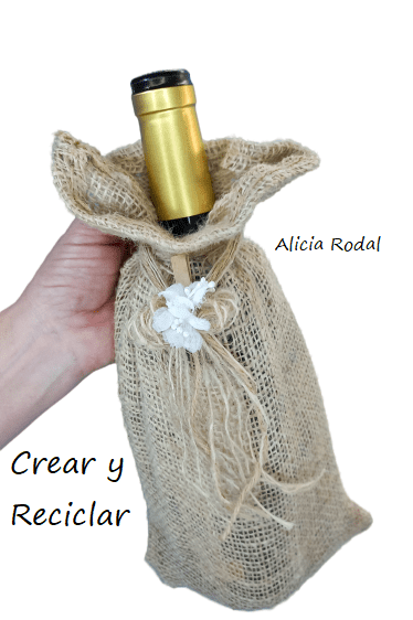 En este tutorial te enseño 5 ideas de manualidades con yute que puedes hacer para decorar tu casa, para vender o regalar. Ideas fáciles, rápidas y sin gastar mucho dinero, ideales para la decoración de tu casa, fiestas o celebraciones especiales, como bodas, comuniones, bautizos o cumpleaños.