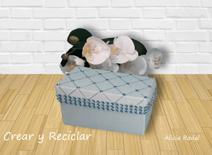 En este tutorial te voy a enseñar cómo decorar cajas de cartón, fácil, rápido y a la vez muy elegante. Son ideas fáciles para tu hogar, para vender o regalar. Manualidades y tutoriales de bricolaje DIY.