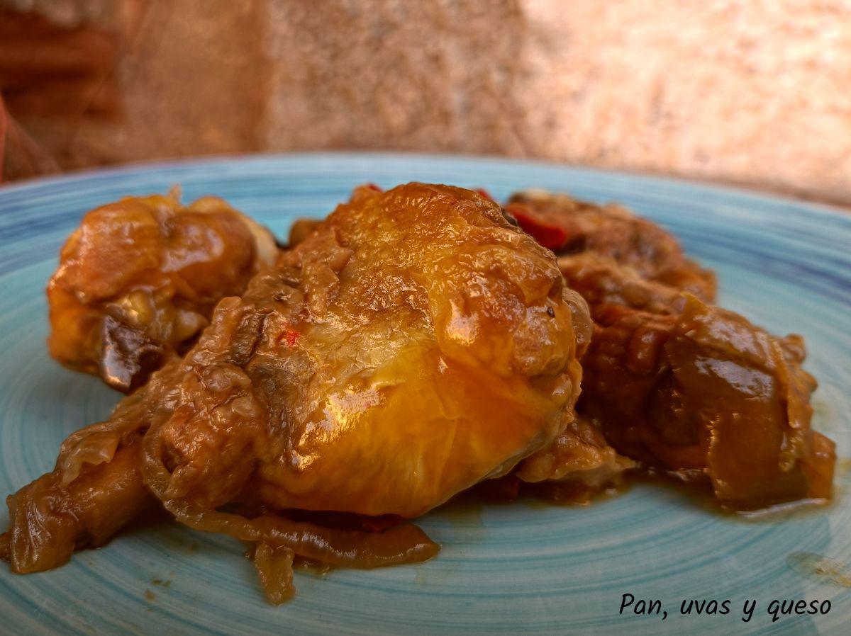 pollo sanfaina crockpot - pan uvas y queso