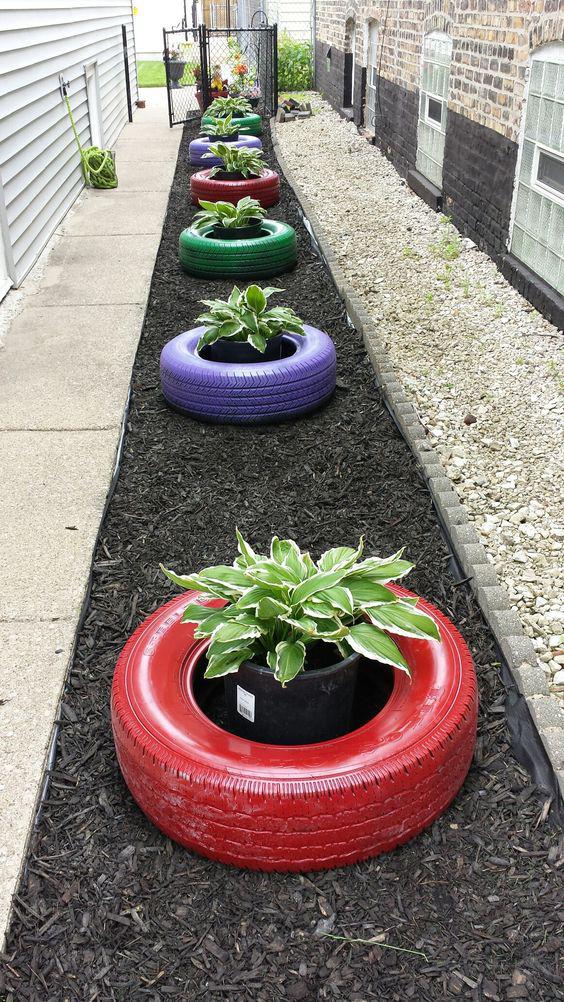 Para delimitar caminos en el jardín